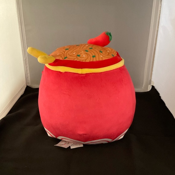 Squishmallow 8" Odion The Red Fire Spicy Ramen Noodles Bowl Food Squad Kellytoys - Picture 3 of 9